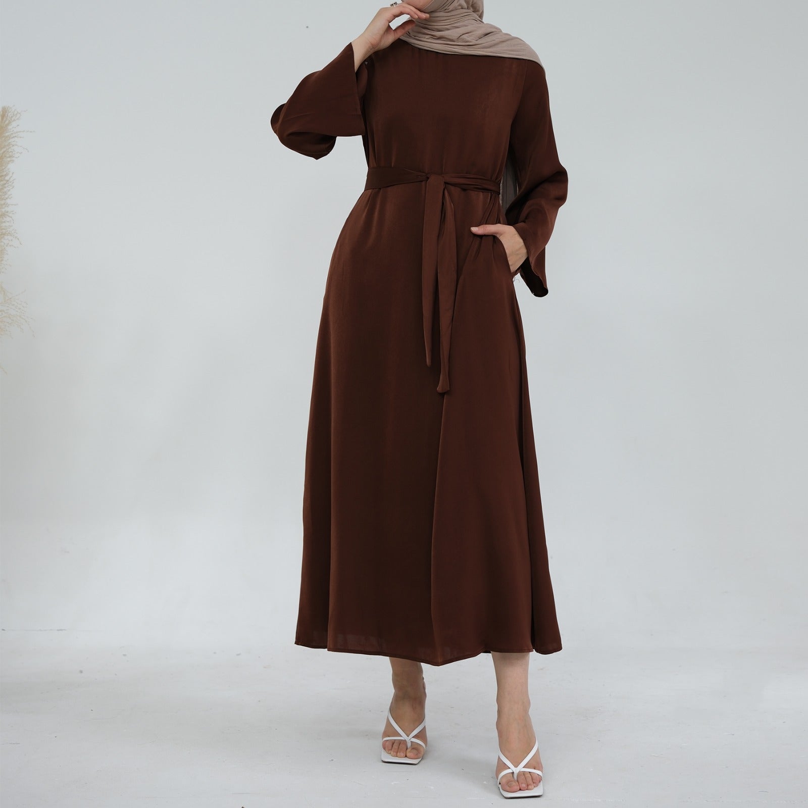 Chocoladebruin Zijdezachte Satijn Abaya Jurk