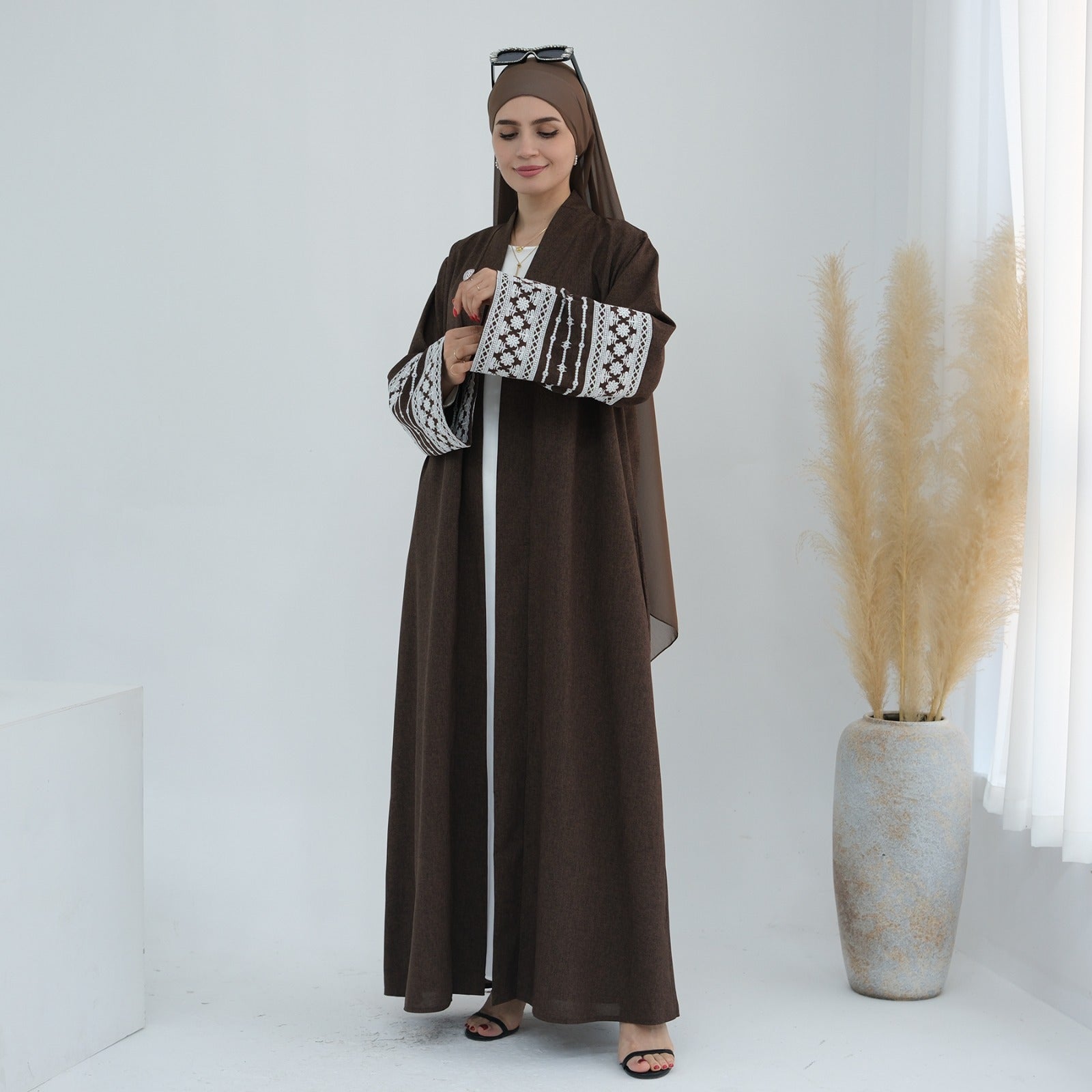 Espressobruin Geborduurde Kimono Abaya Jurk