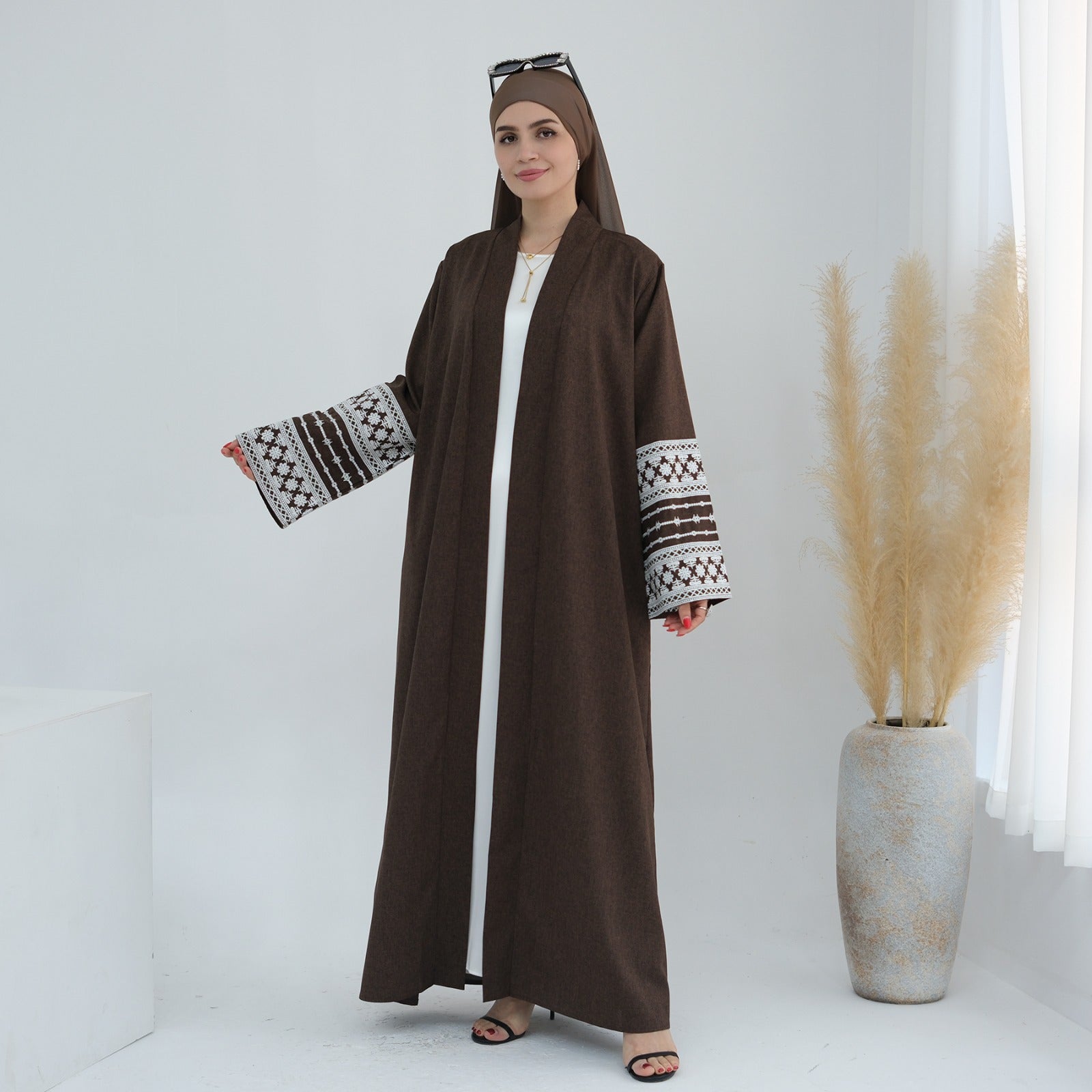 Espressobruin Geborduurde Kimono Abaya Jurk