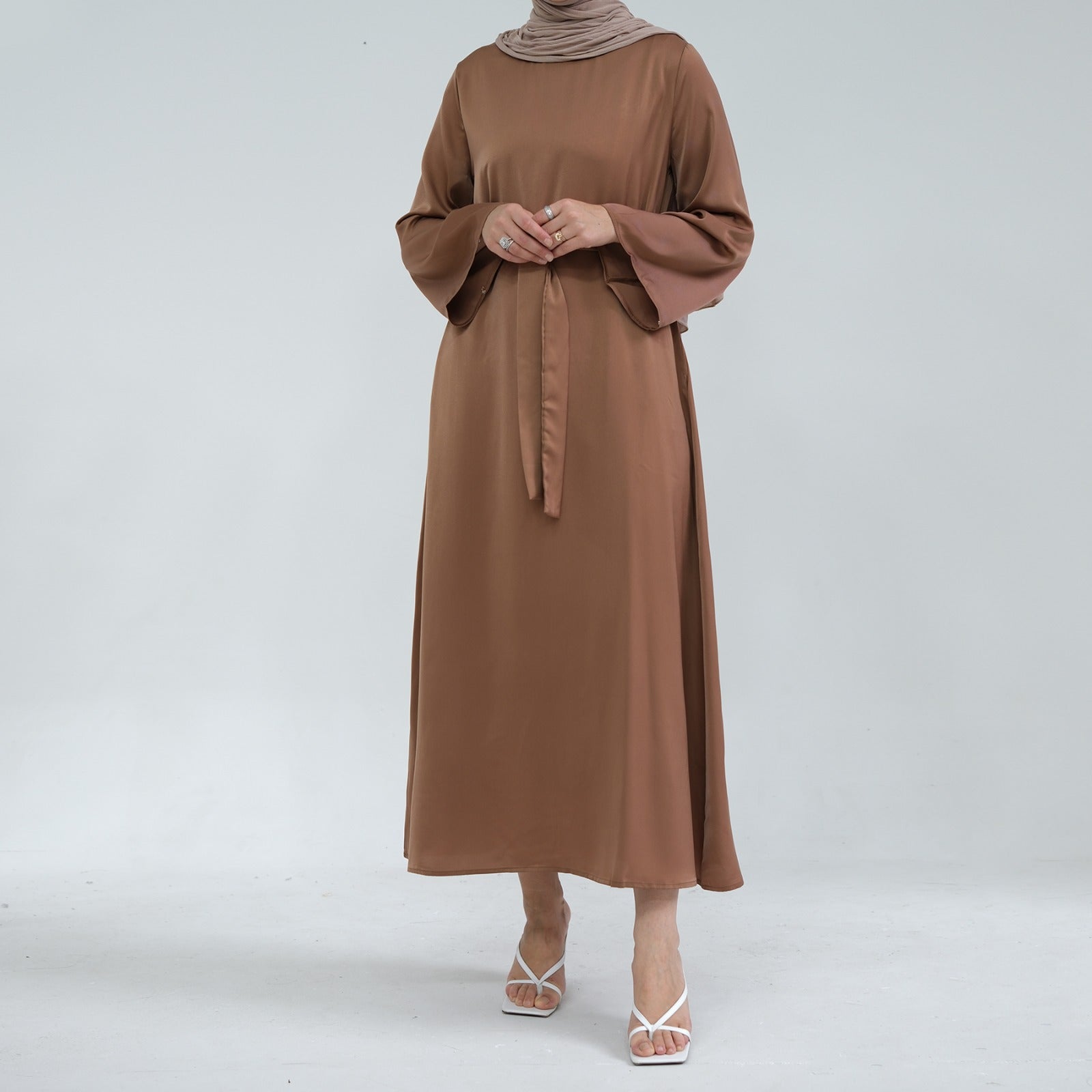 Karamelbruin Zijdezachte Satijn Abaya Jurk