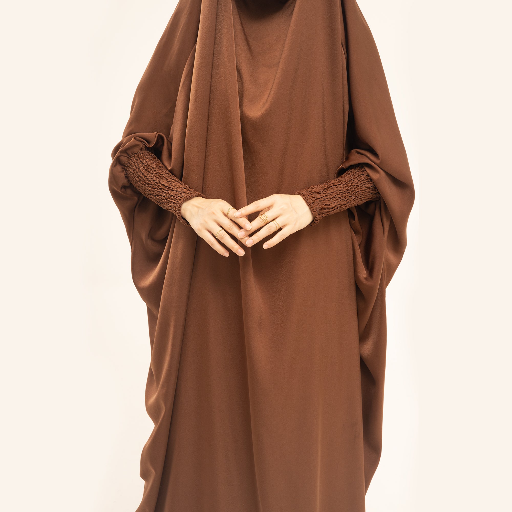 Karamelbruin Zijdezachte Satijn Onepiece Jilbab