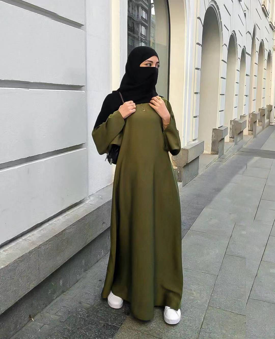 Olijfgroen Zijdezachte Satijn Abaya Jurk