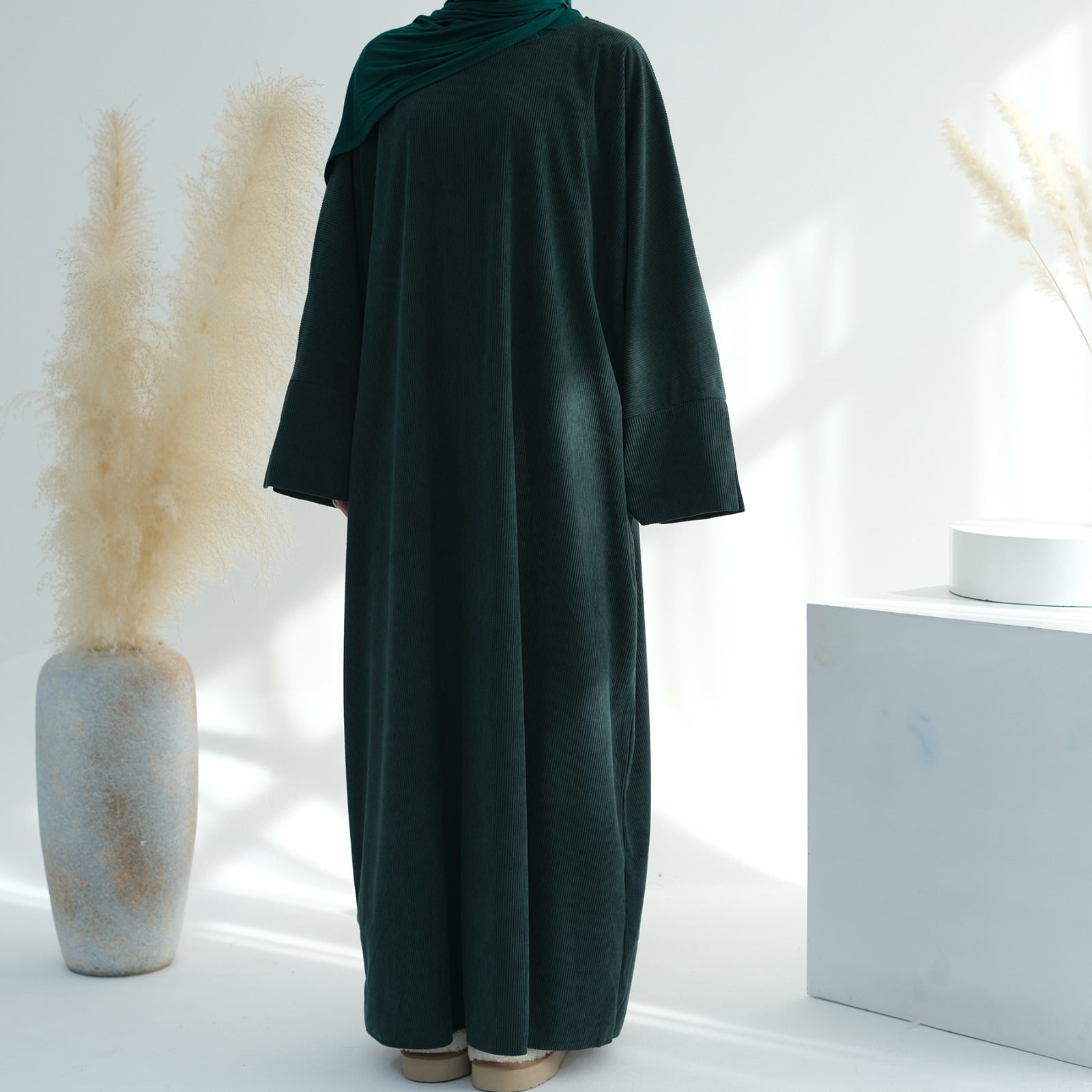 Phthalogroen Winter Corduroy Abaya