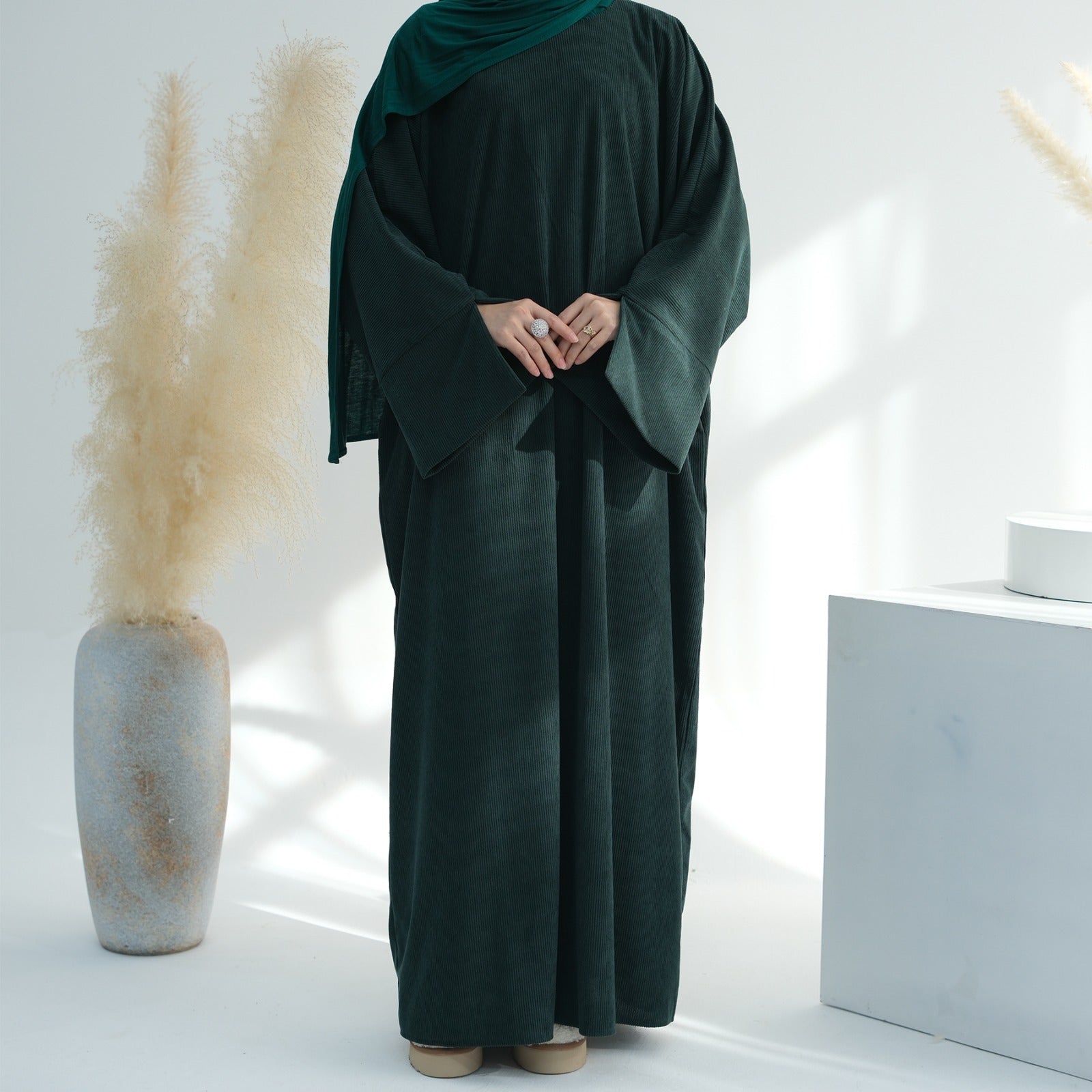 Phthalogroen Winter Corduroy Abaya