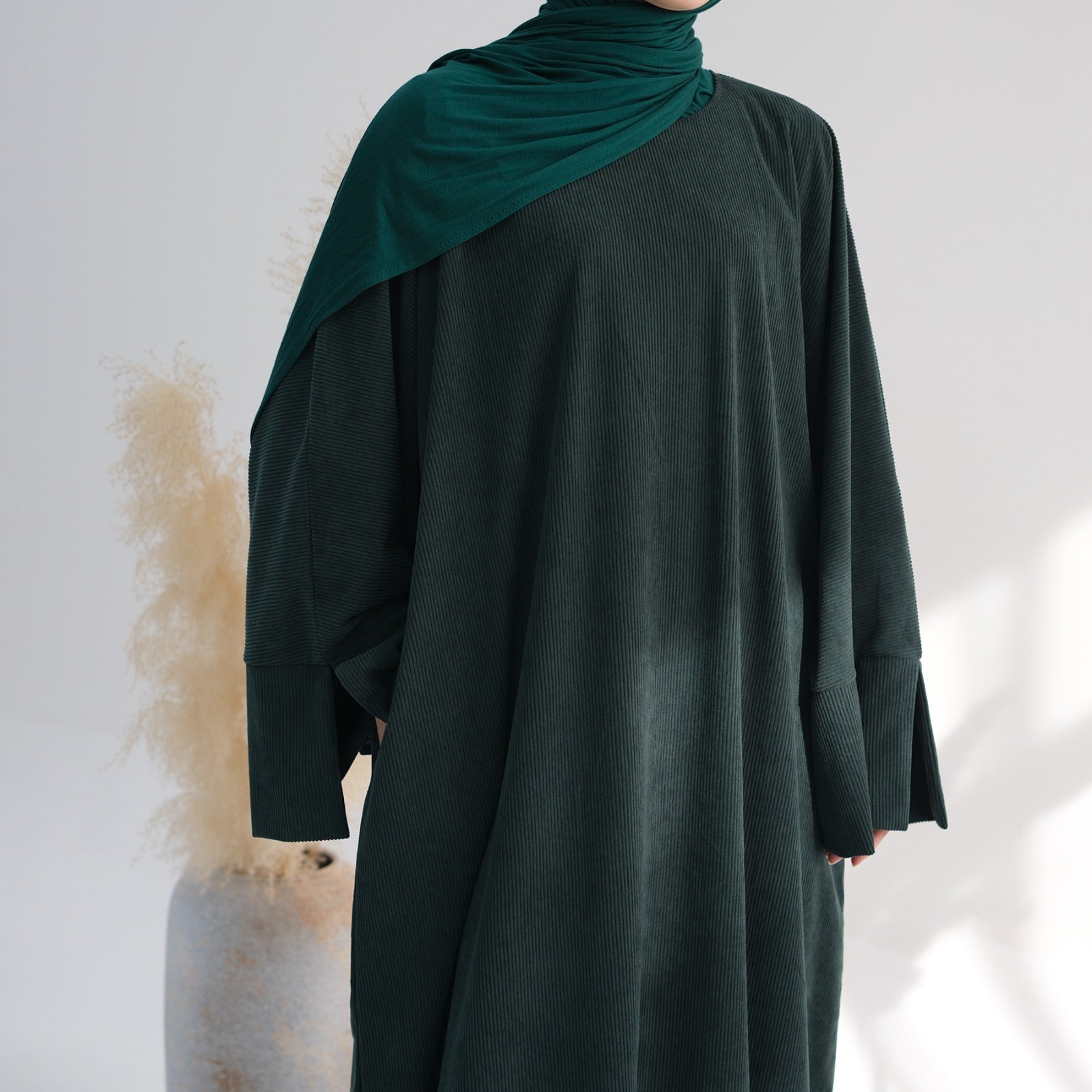 Phthalogroen Winter Corduroy Abaya