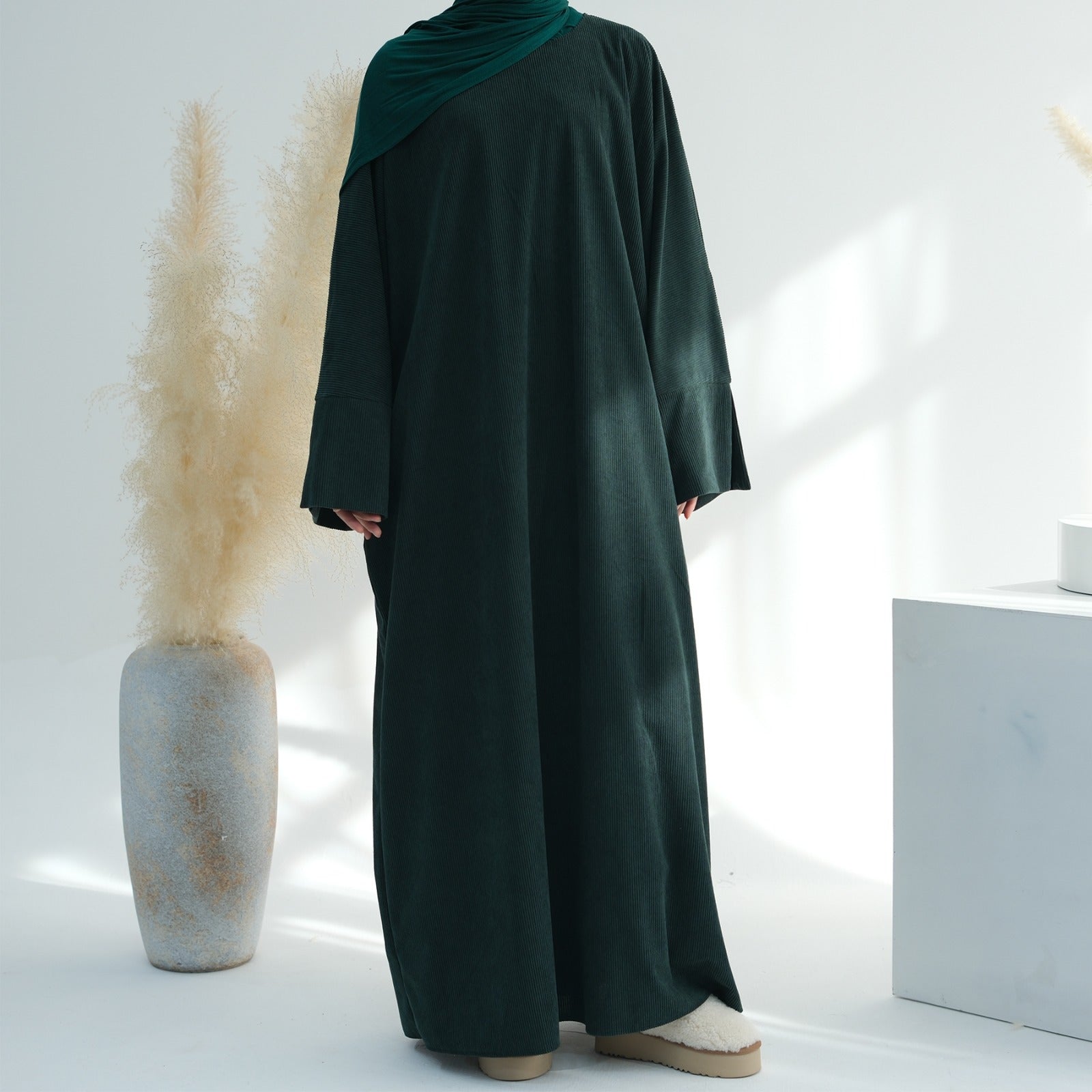 Phthalogroen Winter Corduroy Abaya