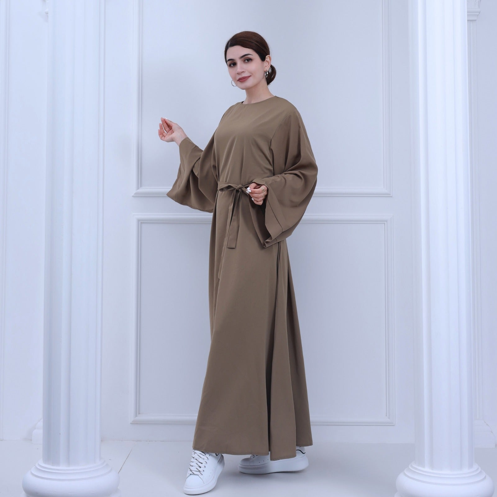 Warm Taupe Nida Abaya Jurk